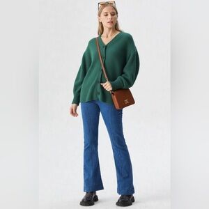 Emma & Gaia Green Button-Up Cardigan
32% wool , 32% alpaca,